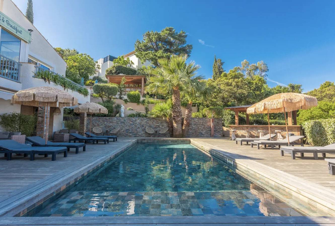 Habitación 'Confort 8' con piscina compartida, Wi-Fi y aire acondicionado in Roquebrune-sur-Argens, Region de Draguignan