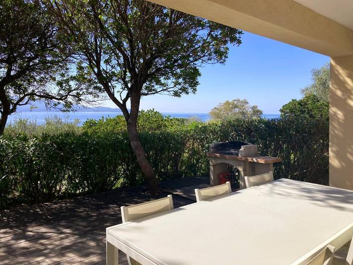 Parc de vacances pour 4 personnes, avec vue ainsi que piscine et jardin en Corse - 2