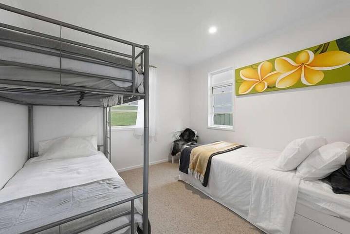 Holiday home for 7 people, with terrace in Mollymook Beach