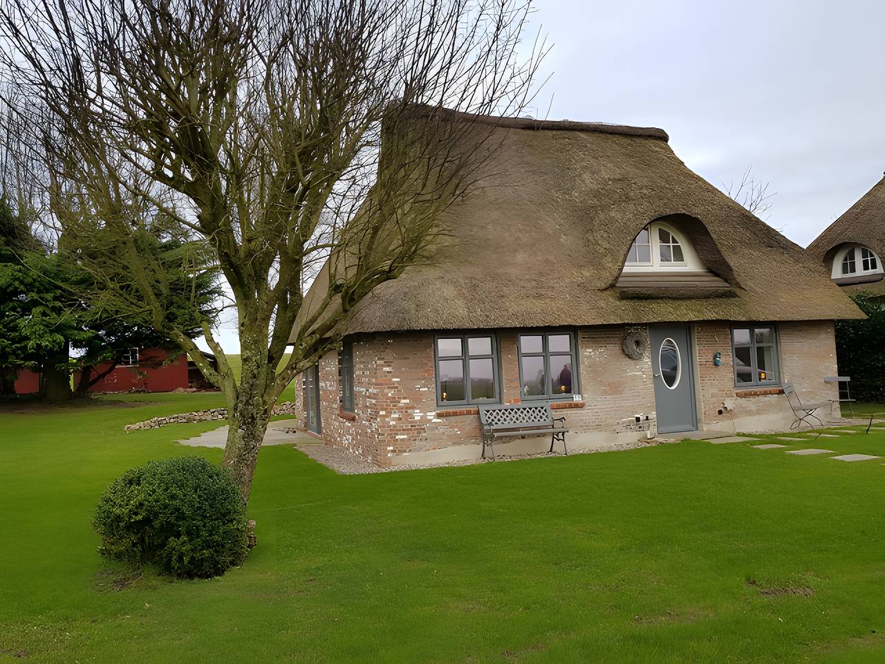 Ferienhaus 'Schäferhaus' mit privater Terrasse, Gemeinschaftsgarten und Wlan in Hemme, Flusslandschaft Eider Region