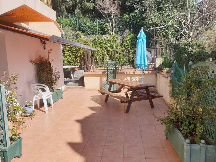Gîte pour 6 personnes, avec Balcon et Terrasse ainsi que Jardin et Vue à Petreto-Bicchisano