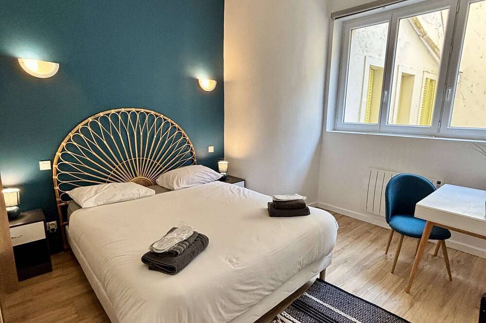 Entire apartment, Le 101 - Furnished apartment - 1st floor in Gien, Montargis region