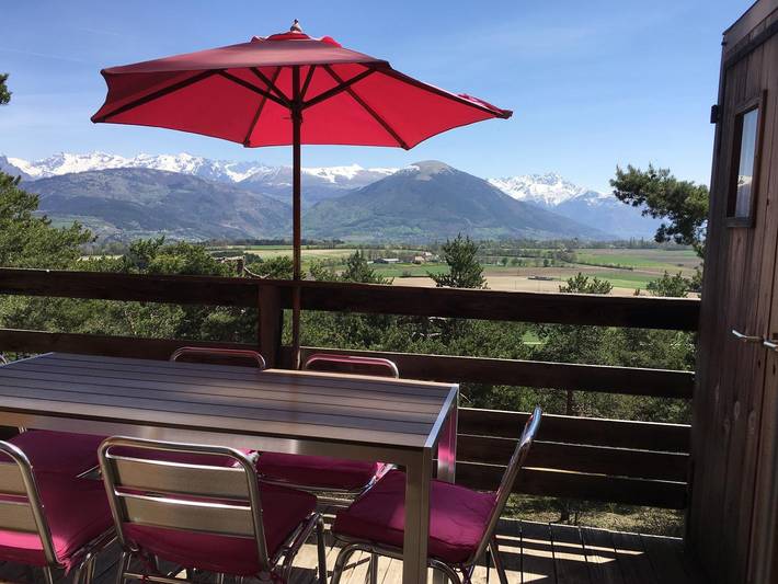 Gîte pour 5 personnes, avec Terrasse ainsi que Jardin et Vue