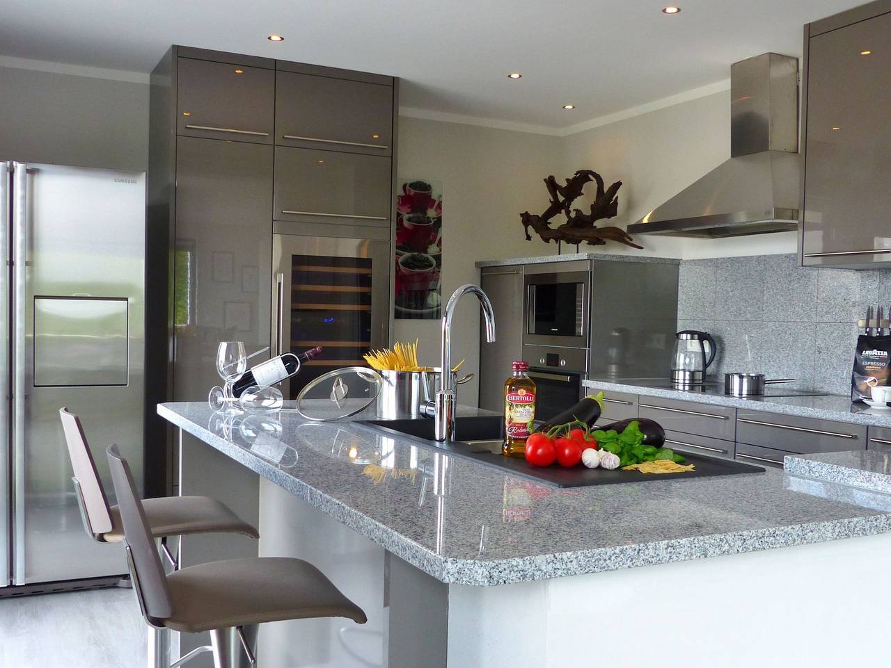 Ganze Ferienwohnung, Ferienvilla mit Panoramablick auf den Schmachter See - Elegante Ferienvilla in Binz, Rügen