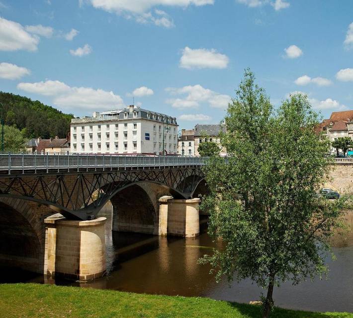 Hôtel pour 2 personnes, avec vue ainsi que terrasse et piscine, animaux acceptés