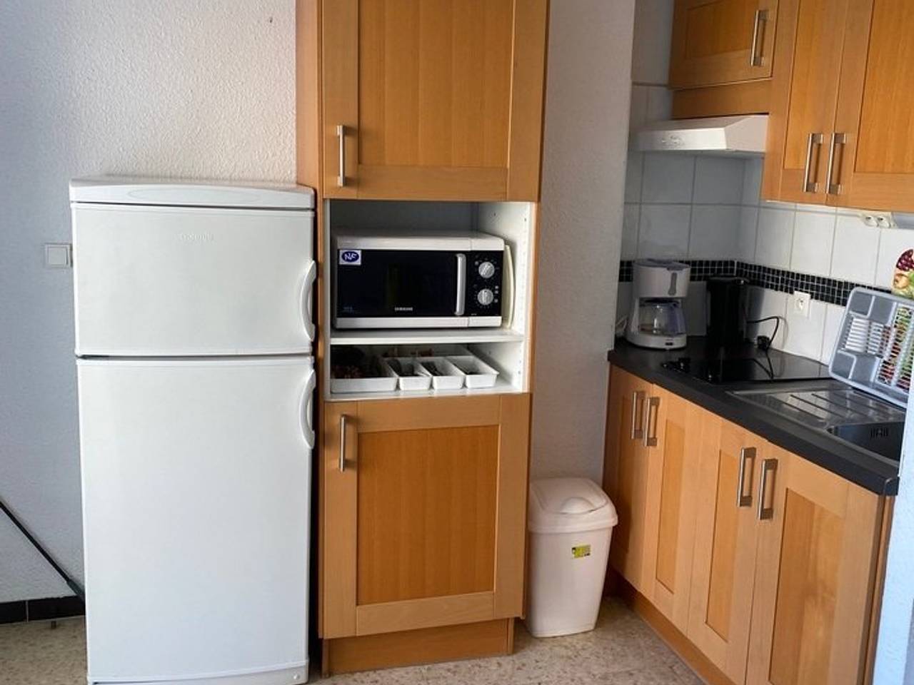 Ganze Wohnung, Gemütliches Studio-Apartment mit Terrasse, Haustiere erlaubt in Balaruc-les-Bains in Balaruc-les-Bains, Côte d'Améthyste