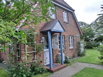 Ferienhaus für 5 Personen, mit Terrasse und Garten in Oldsum