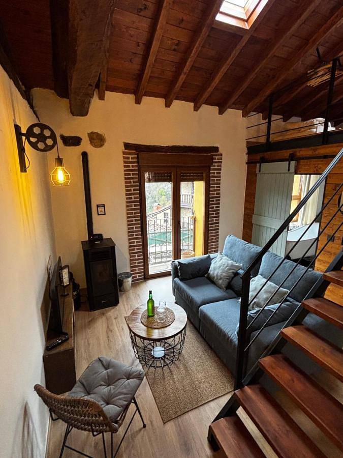 Casa rural para 5 personas, con jardín y vistas, Se admiten mascotas - 1