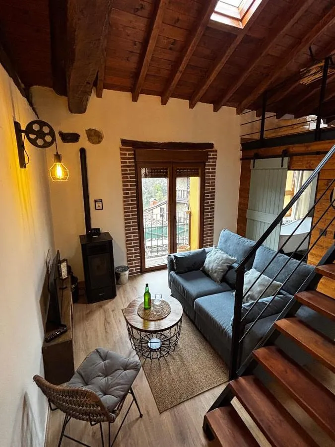 Casa rural para 4 personas, con vistas y jardín, Se admiten mascotas - 1