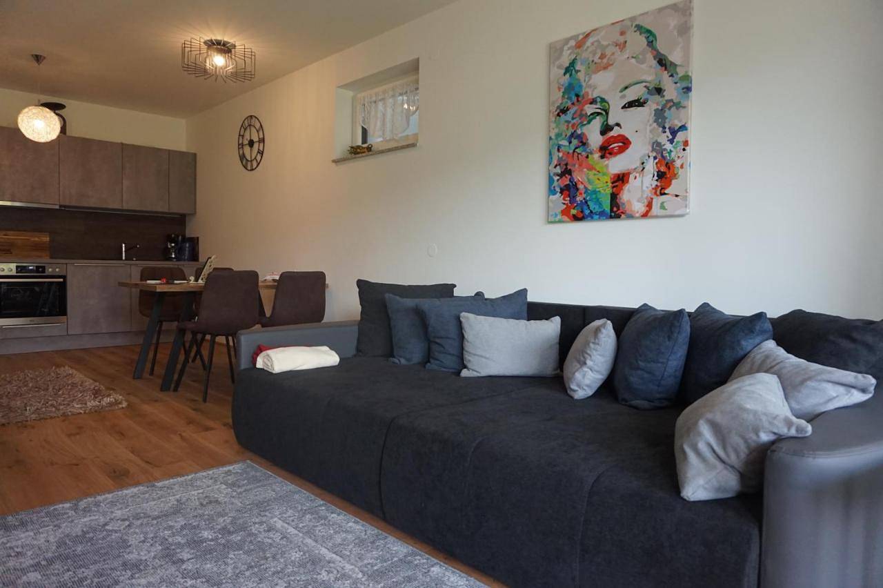 Ganze Wohnung, Ferienwohnung Karasek Deluxe in Treffen am Ossiacher See, Gerlitzen