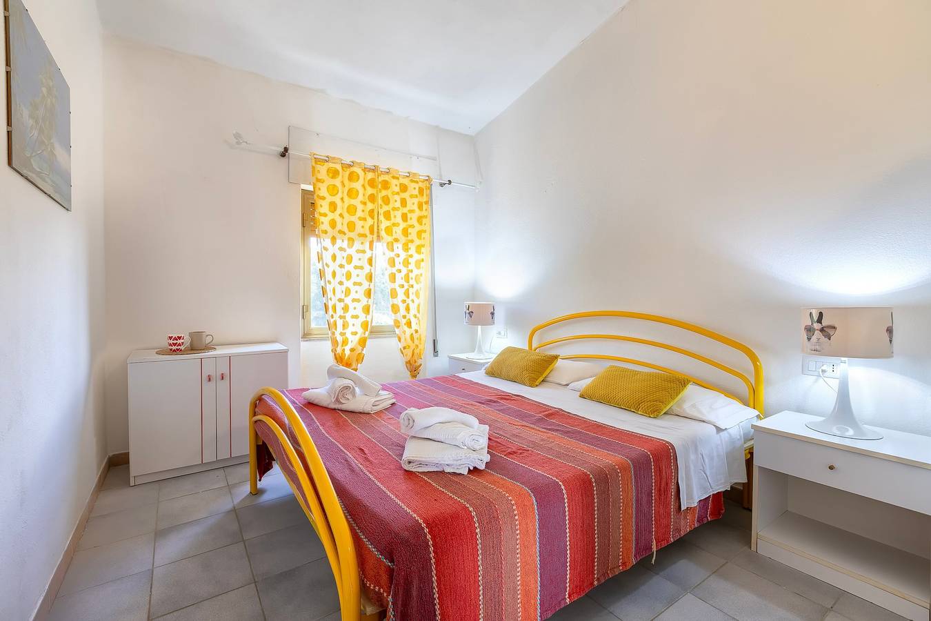 Apartamento inteiro, Apartamento 'Trilocale Mirto Vista Mar 4' com Vista Mar, Wi-Fi e Ar Condicionado in La Muddizza, Valledoria