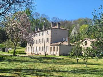 Cottage pour 4 personnes, avec jardin dans La Chapelle-de-Guinchay