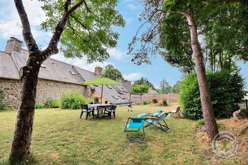 Gîte pour 4 personnes, avec jardin à Le Tronchet