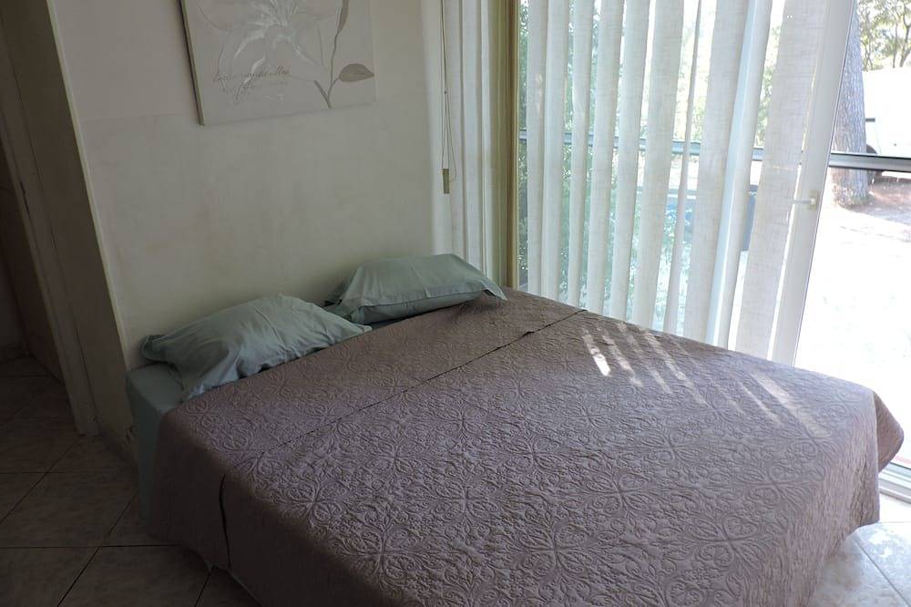 Maison de Campagne Avec Piscine Privée in Aubagne, Marseille region