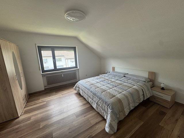 Ganze Ferienwohnung, Ferienwohnung Burgtal - 3-Zimmer-Fewo, 90 m², Dg in Radolfzell am Bodensee, Landkreis Konstanz