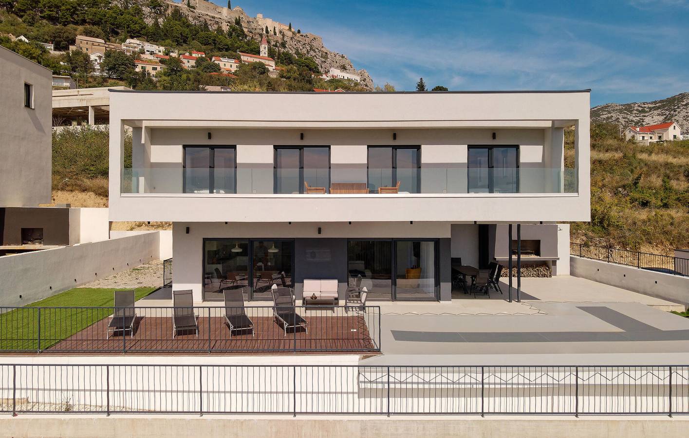 Feriehus for 8 personer med terrasse in Klis, Split-Dalmatia
