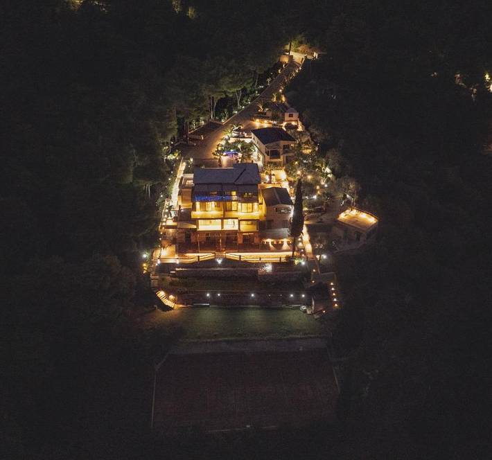 Maison d’hôte pour 3 personnes, avec vue ainsi que jardin et vue sur le lac dans Skiathos