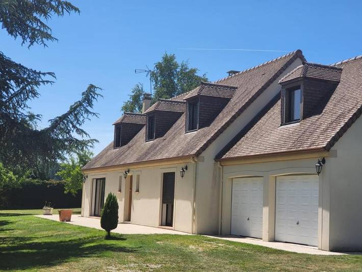 Location de vacances pour 8 personnes, avec Terrasse et Vue à Saint-Denis-le-Ferment