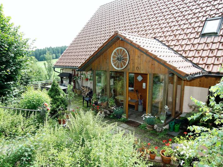 Entire studio, Holiday Apartment '3' with Private Terrace and Shared Garden in Schönwald im Schwarzwald, Southern Black Forest