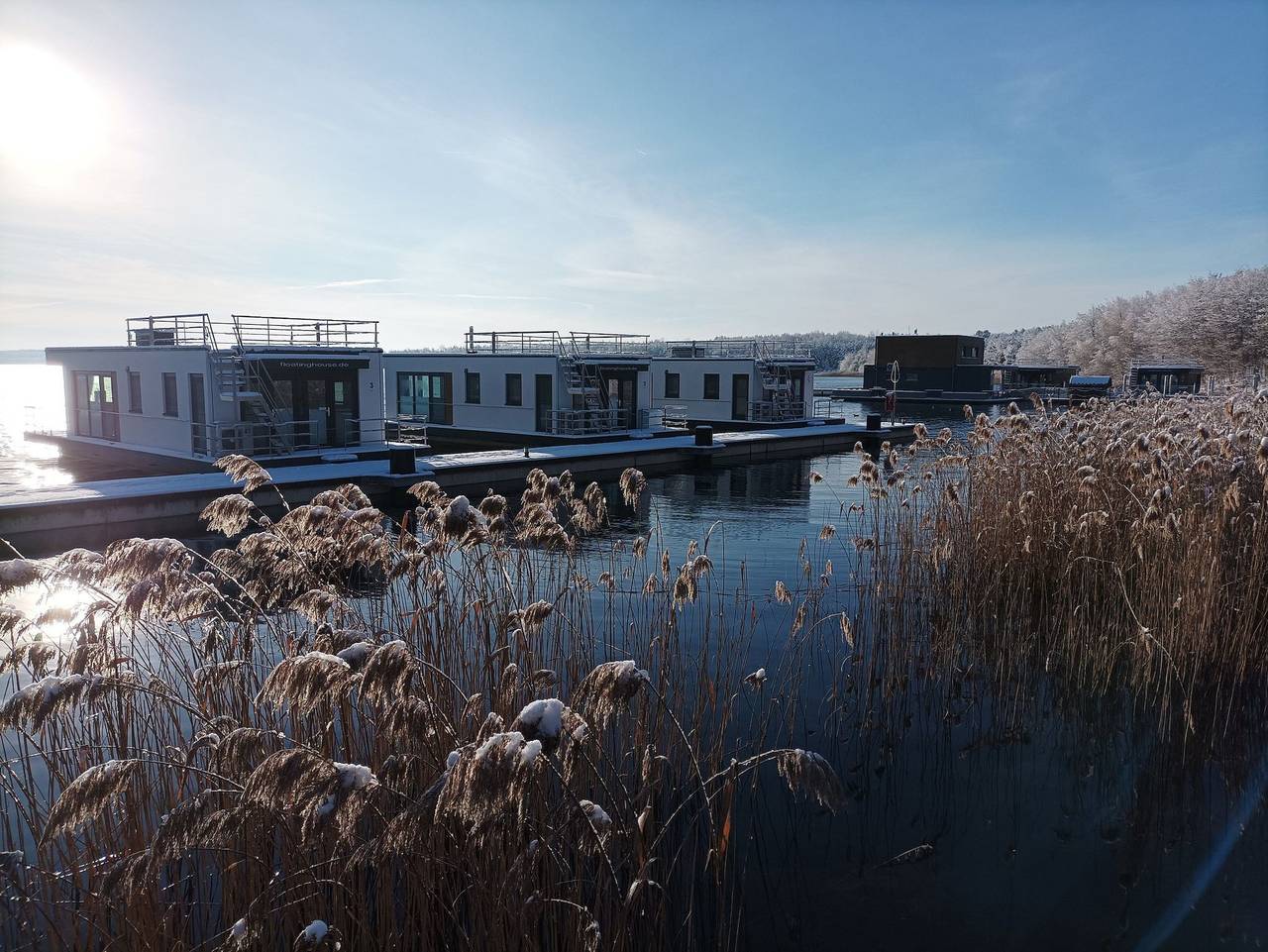 Schwimmende Ferienhäuser Gräbendorfer See (Möwen) - 6. Schwimmendes Ferienhaus Albatros auf Liegeplatz 4 in Laasow, Vetschau