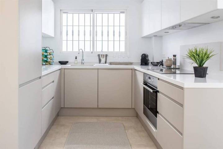 Ferienhaus für 8 Personen, mit Pool und Garten sowie Whirlpool in Marbella - 3