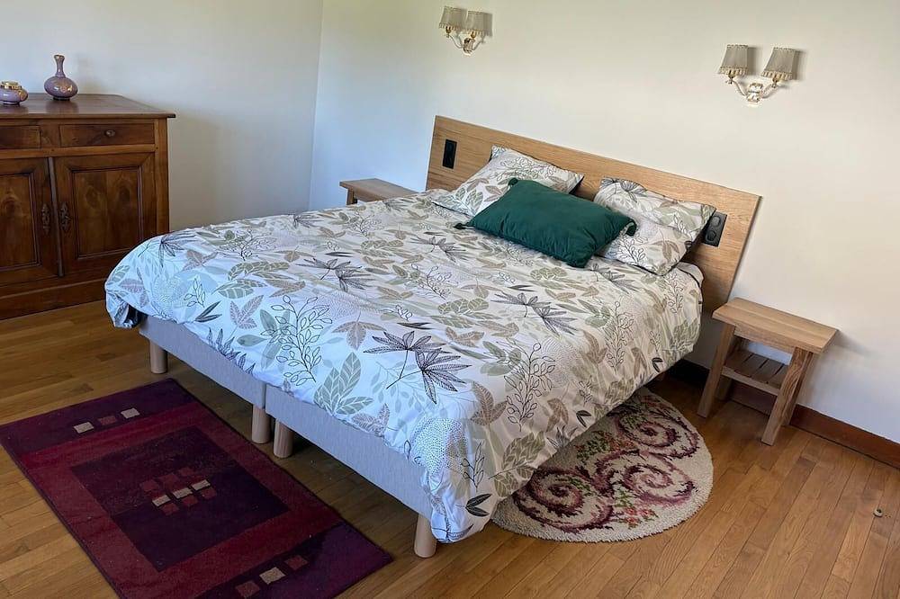 Family home in Eymoutiers, Limoges region