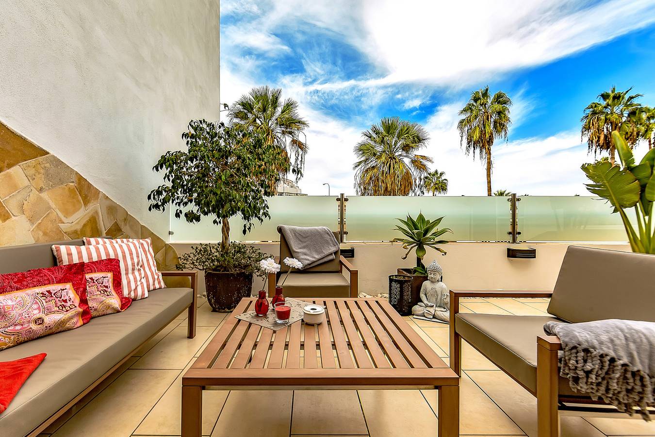 Apartamento entero, Precioso apartamento"Summer Dream- Island Village" con terraza, piscina compartida y Wi-Fi; se puede aparcar en la calle, se admiten mascotas in San Eugenio Alto, Adeje