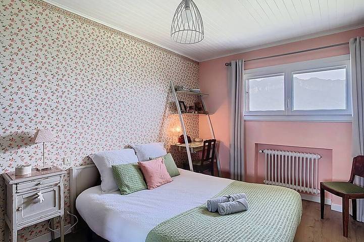 Gîte pour 5 personnes, avec terrasse et jardin à Saint-Laurent-du-Pont - 2