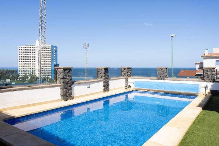 Casa rural para 12 personas, con balcón además de jacuzzi y piscina en Puerto de la Cruz - 4