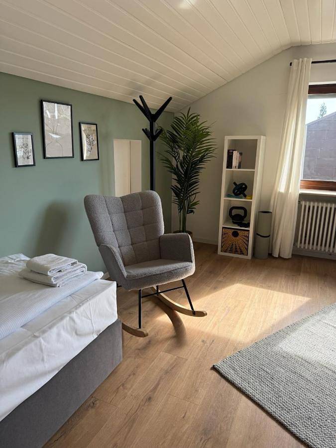 Ferienwohnung für 5 Personen, mit Garten und Ausblick, mit Haustier