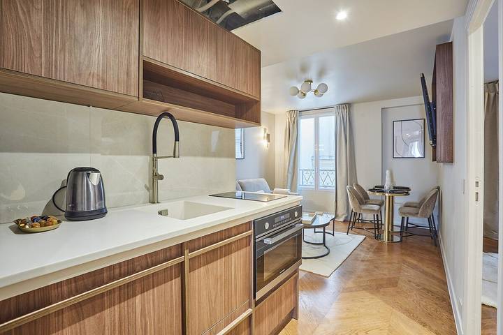Ganze Ferienwohnung, New apartment Center of Paris/Le Marais in 10e Arrondissement, Paris