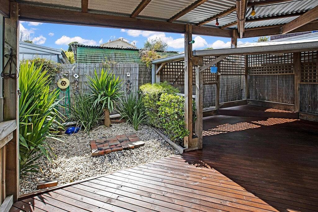 Livin the Dream - Perfectly equipped for your next family getaway in Lakes Entrance, East Gippsland Shire