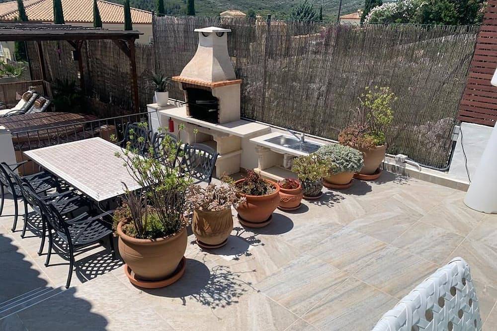 Private Villa with heated pool, a joy of tranquility space and fantastic views in Pedreguer, Costa Blanca