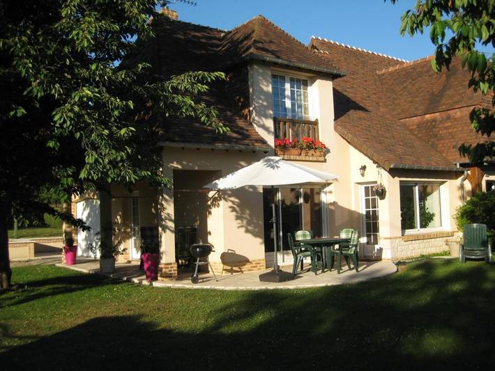 Location de vacances pour 5 personnes, avec vue sur le lac ainsi que jardin et vue, adapté aux familles à Jumièges - 2