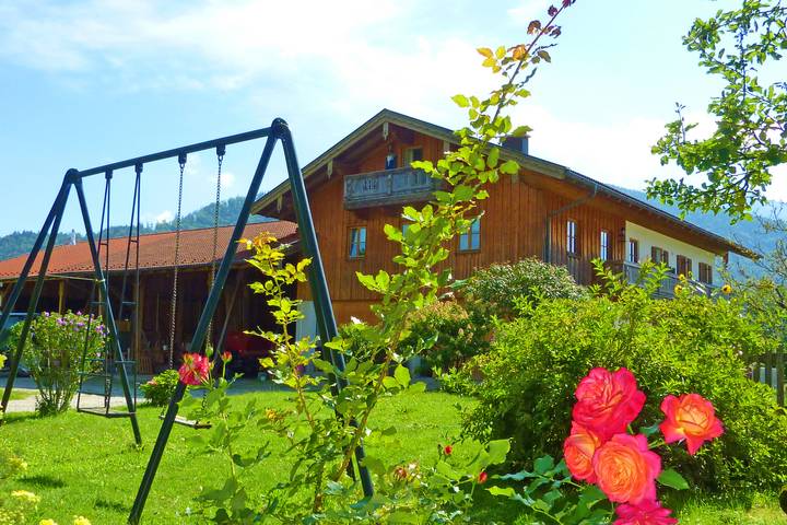 Ganze Ferienwohnung, Ferienwohnungen Maurer Höhenberg - Ferienwohnung Nr.3 Wohn-/Schlafraum kombiniert und Nord-Balkon, 33 qm in Aschau im Chiemgau, Chiemsee