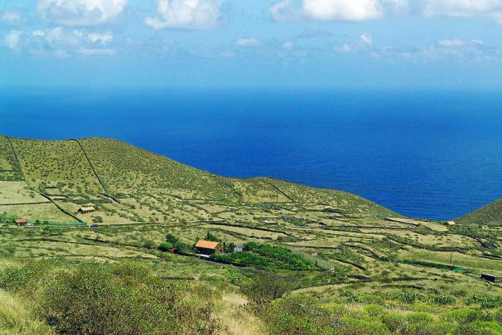 Chalet para 2 personas, con jardín en El Hierro - 2