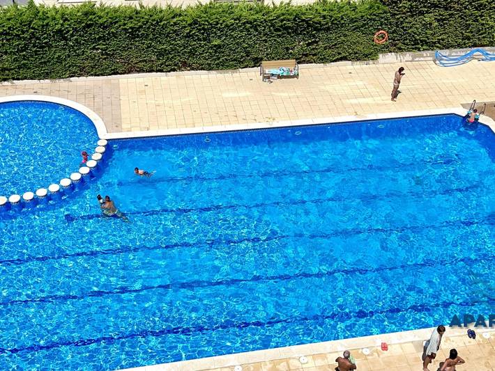 Location de vacances pour 4 personnes, avec Balcon et Terrasse ainsi que Jardin et Piscine à Platja de la Pineda