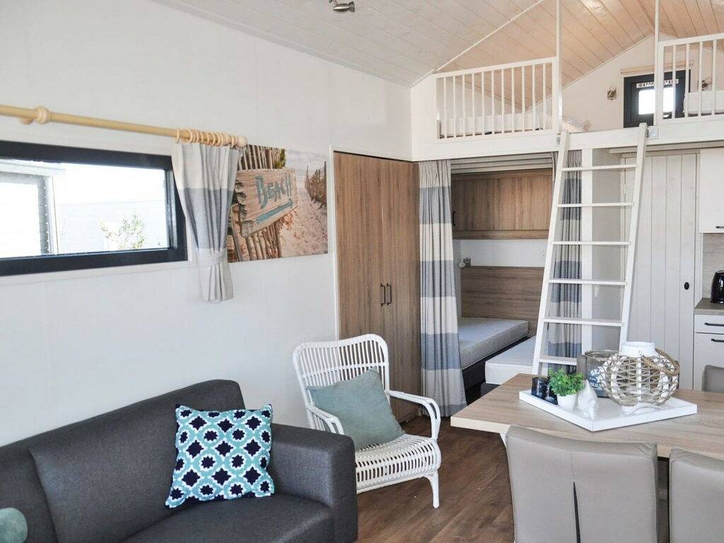 Ferienhaus mit 1 Schlafzimmer in Hellevoetsluis, Niederländische Nordsee
