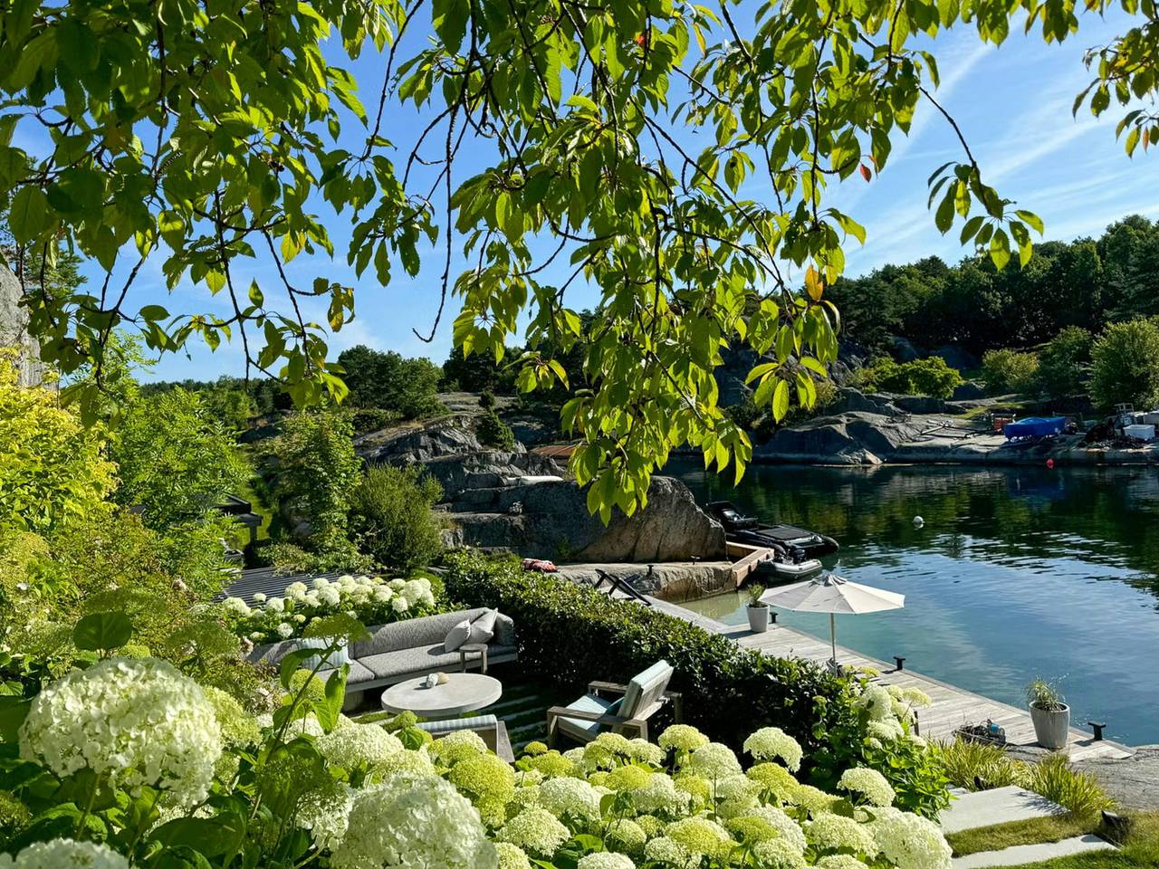 Sørland-hytte med båtbrygge ved Gamle Hellesund in Lillesand 