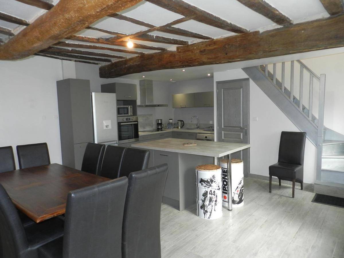 Four-Bedroom House in Avessé, Sarthe