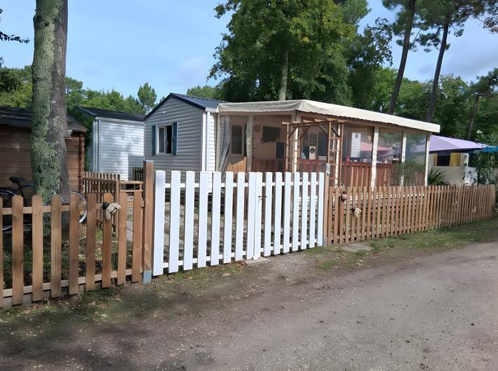 Camping pour 4 personnes, avec jardin et bassin pour enfant, animaux acceptés à La Tremblade - 2