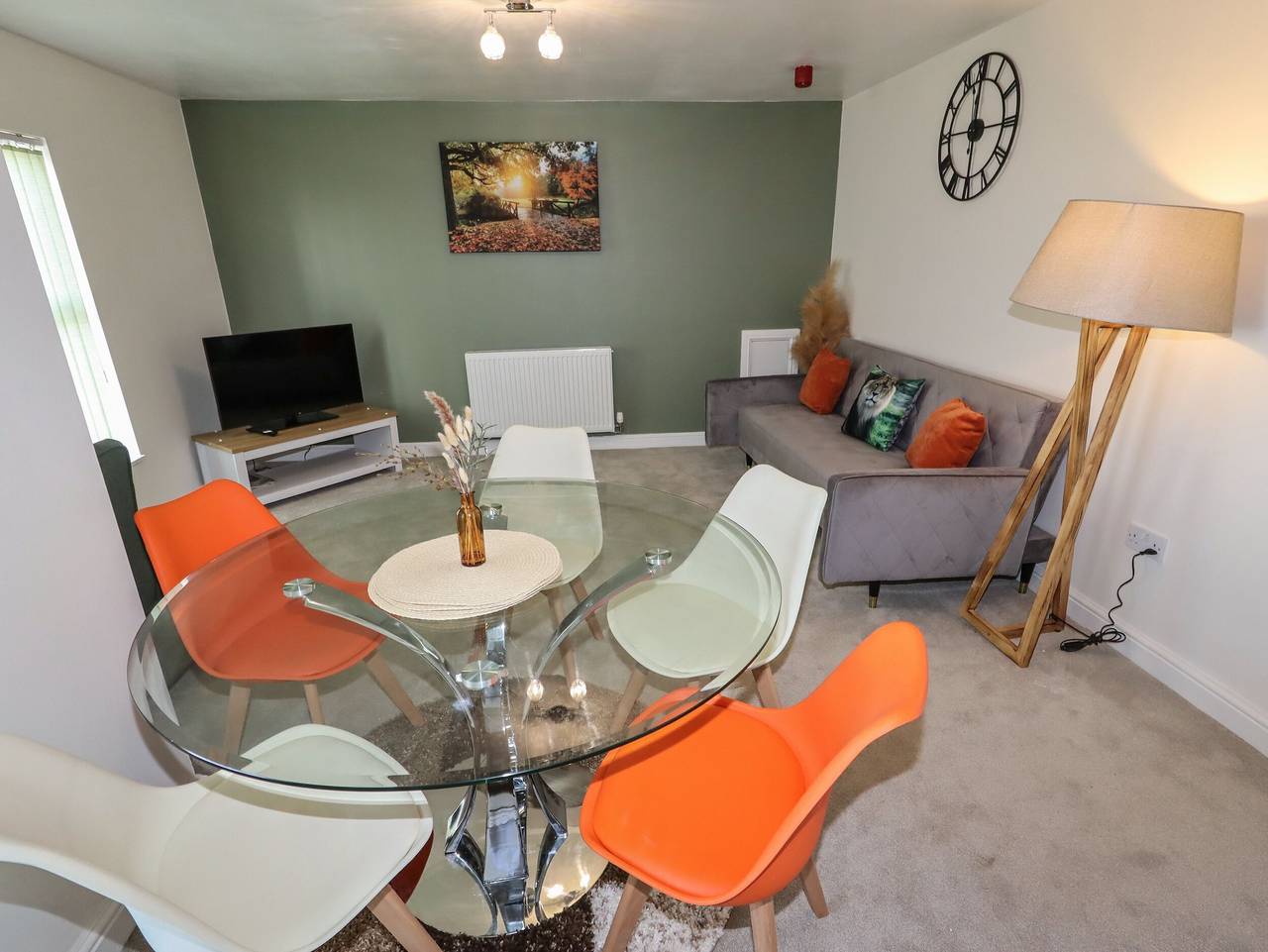 Entire apartment, Room 8 Loft Suite Third Floor in Blackpool Pleasure Beach, North West England