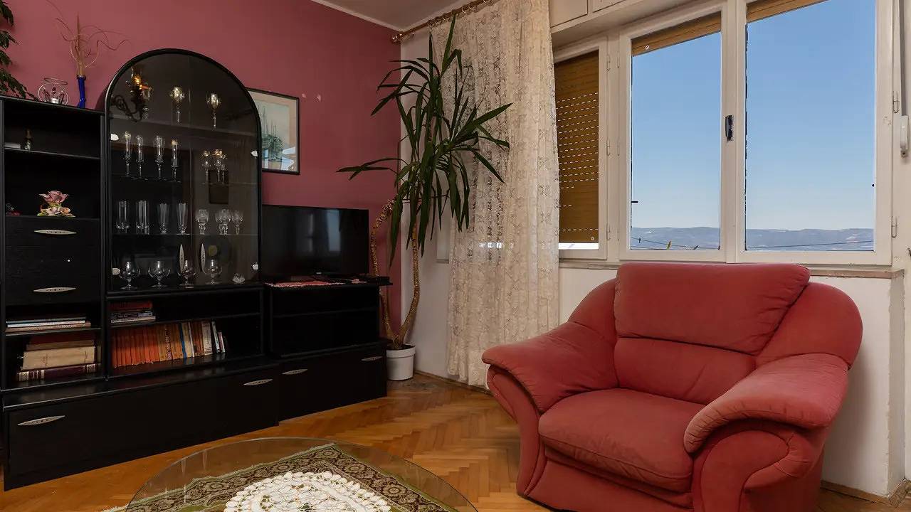 Cijeli apartman za odmor, Ferienwohnung für 11 Personen (121 m²) in Sumpetar in Jesenice, Omiška rivijera