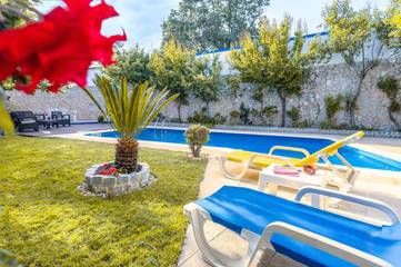 Gîte pour 4 personnes, avec bassin pour enfant et vue ainsi que piscine et jardin, animaux acceptés à Portalegre