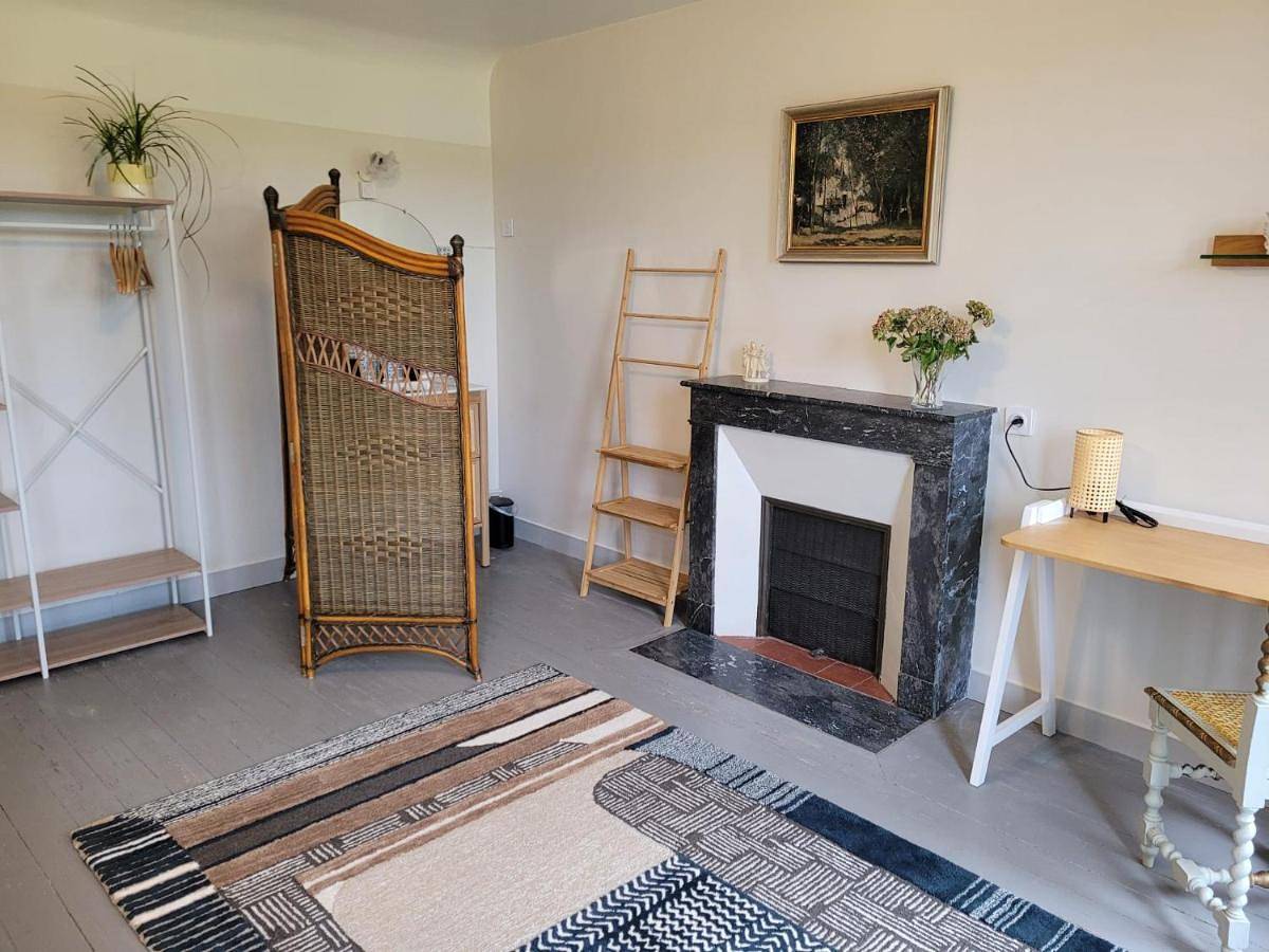 Superior Double Room in Notre-Dame-de-Bonne-Nouvelle, Région de Caen