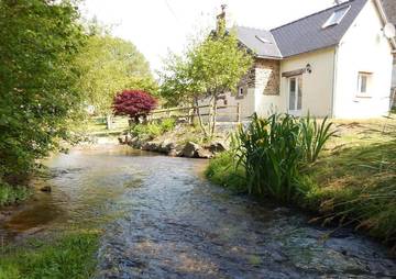 Gîte pour 4 personnes, avec jardin et terrasse à Carnet