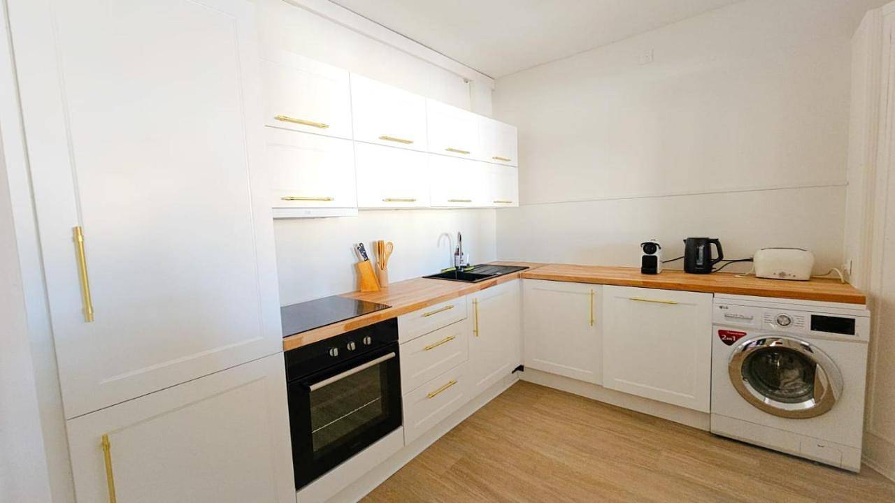 Appartement entier, Three-Bedroom Apartment with View in Charleville-Mézières, Ardennes