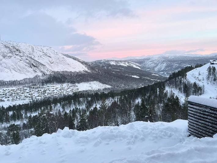 Feriehus for 10 personer, med terrasse, barnevennlig i Aust-Agder