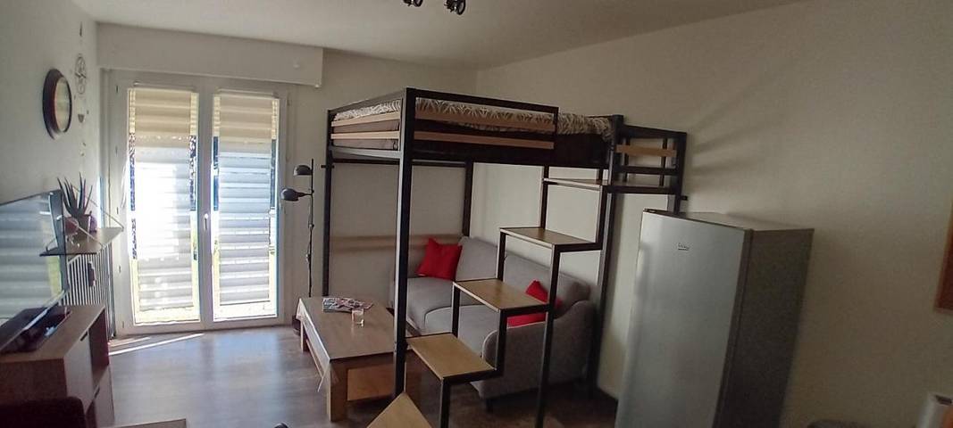 Gîte pour 4 personnes, avec vue et vue sur le lac, animaux acceptés à Thyez - 2