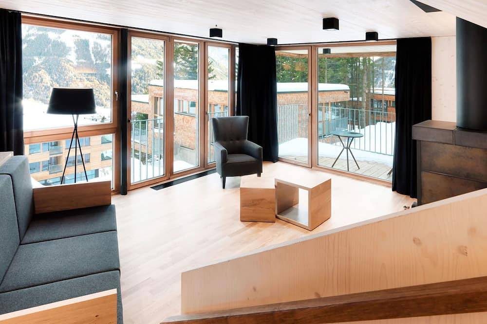 Herrliche Wohnung in einem Ferienhaus für 4 Gäste mit  W-Lan, Pool, Tv, Balkon und Panoramablick in Kals am Großglockner, Bezirk Lienz